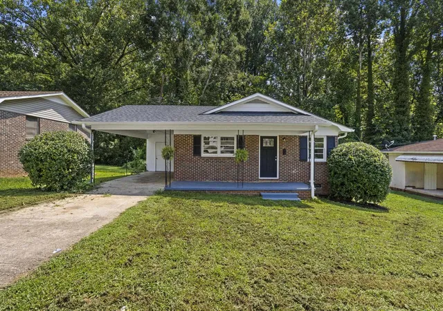Photo 1 of Single family home for sale at 167 Lincoln Dr, Spartanburg, SC 29306 | MLS# SPN340616 | Listing updated on 2026-09-14