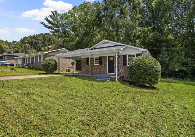 Photo 3 of Single family home for sale at 167 Lincoln Dr, Spartanburg, SC 29306 | MLS# SPN340616 | Listing updated on 2026-09-14