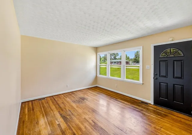 Photo 3 of Single family home for sale at 400 Mcabee Rd, Roebuck, SC 29376 | MLS# SPN340630 | Listing updated on 2026-08-16