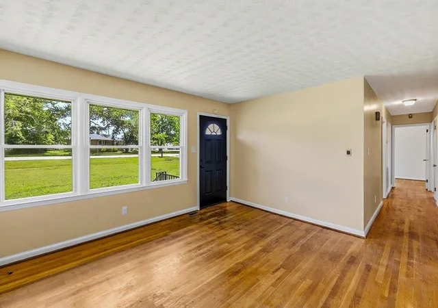 Photo 3 of Single family home for sale at 400 Mcabee Rd, Roebuck, SC 29376 | MLS# SPN340630 | Listing updated on 2026-08-16