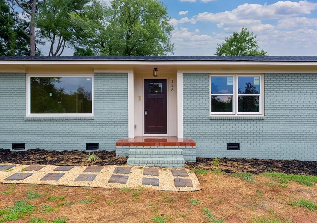Photo 3 of Single family home for sale at 128 Galaxie Pl, Spartanburg, SC 29307 | MLS# SPN340651 | Listing updated on 2026-09-13