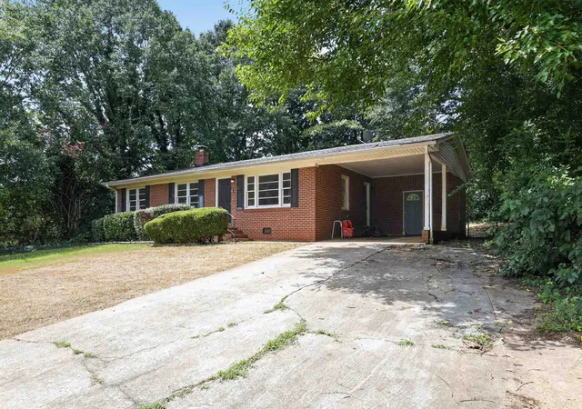 Photo 1 of Sale Pending at 114 Folkstone St, Greenville, SC 29605 | MLS# SPN340668 | Listing updated on 2026-10-27