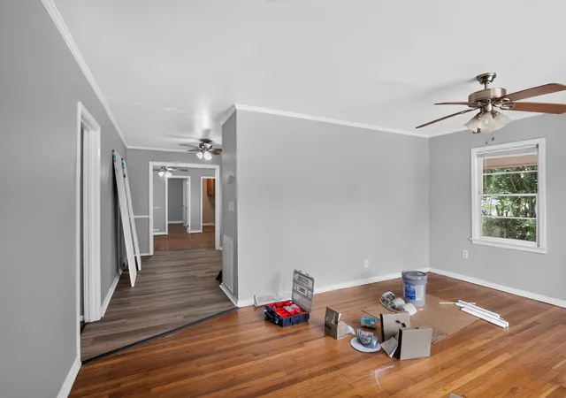 Photo 4 of Sale Pending at 114 Folkstone St, Greenville, SC 29605 | MLS# SPN340668 | Listing updated on 2026-10-27