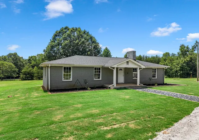 Photo 3 of Single family home for sale at 241 Jordan Crk Rd, Inman, SC 29349 | MLS# SPN340712 | Listing updated on 2026-09-20