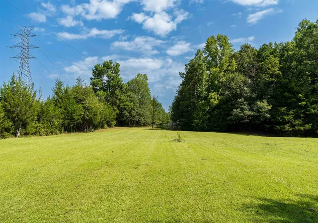 Photo 2 of Manufactured home for sale at 3908 Old Georgia Hwy, Cowpens, SC 29330 | MLS# SPN340732 | Listing updated on 2026-09-30