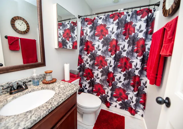 Photo 3 of Single family home for sale at 562 Ridgeville Xing Dr, Inman, SC 29349 | MLS# SPN340736 | Listing updated on 2026-09-23