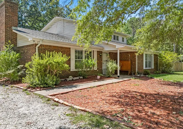 Photo 3 of Single family home for sale at 250 Nature View Ln, Spartanburg, SC 29302 | MLS# SPN340785 | Listing updated on 2026-10-01