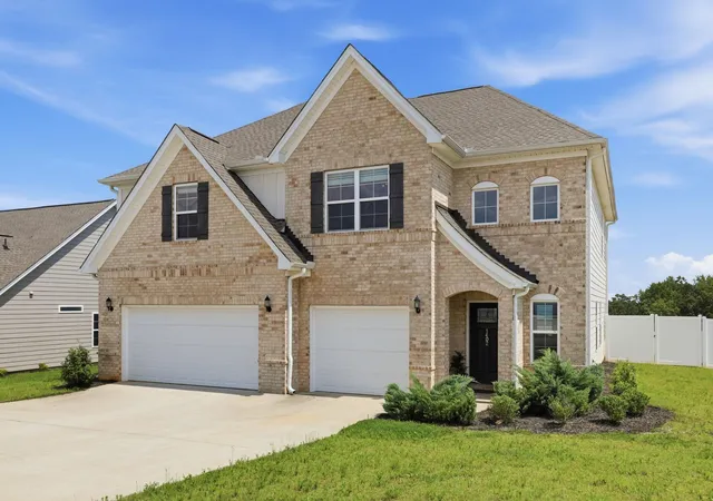 Photo 2 of Single family home for sale at 1402 Boatswain Dr, Inman, SC 29349 | MLS# SPN340799 | Listing updated on 2026-09-23