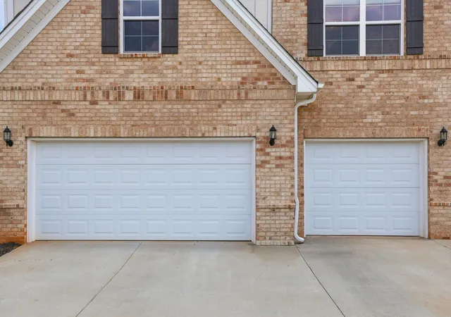 Photo 3 of Single family home for sale at 1402 Boatswain Dr, Inman, SC 29349 | MLS# SPN340799 | Listing updated on 2026-09-23