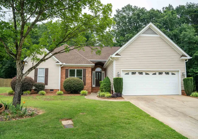 Photo 2 of Single family home for sale at 11 Churchfield Ct, Greer, SC 29651 | MLS# SPN340811 | Listing updated on 2026-08-22
