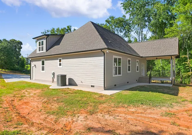 Photo 3 of Single family home for sale at 1589 Sandy Ford Rd, Chesnee, SC 29323 | MLS# SPN340869 | Listing updated on 2026-09-29
