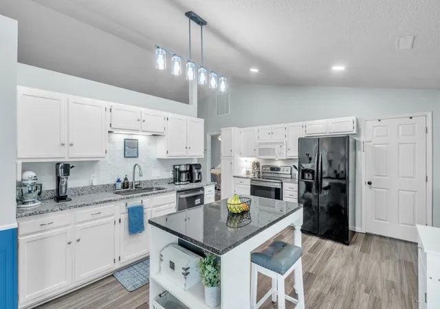 Photo 3 of Single family home for sale at 411 Hill Ln, Mauldin, SC 29662 | MLS# SPN340887 | Listing updated on 2026-09-15