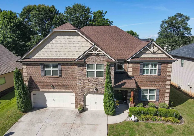 Photo 1 of Single family home for sale at 30 Lazy Willow Dr, Simpsonville, SC 29680 | MLS# SPN340900 | Listing updated on 2026-09-25