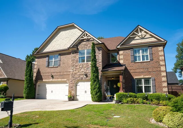 Photo 2 of Single family home for sale at 30 Lazy Willow Dr, Simpsonville, SC 29680 | MLS# SPN340900 | Listing updated on 2026-09-25