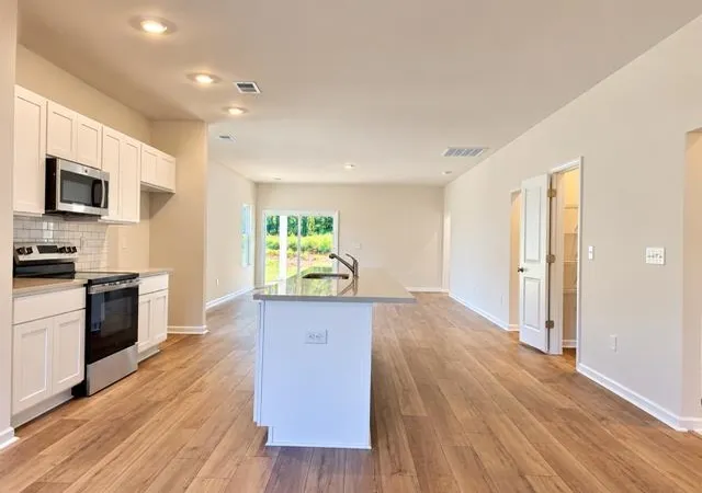 Photo 3 of Single family home for sale at 12192 Lansbury Dr, Inman, SC 29349 | MLS# SPN340902 | Listing updated on 2026-10-08