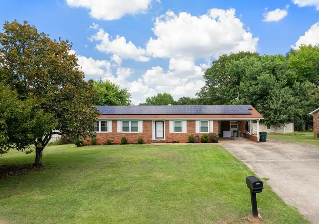 Photo 1 of Single family home for sale at 116 Bristow Ln, Spartanburg, SC 29301 | MLS# SPN340962 | Listing updated on 2026-08-27