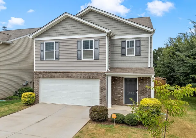 Photo 1 of Single family home for sale at 1008 Summerlin Trl, Duncan, SC 29334 | MLS# SPN340994 | Listing updated on 2026-08-29