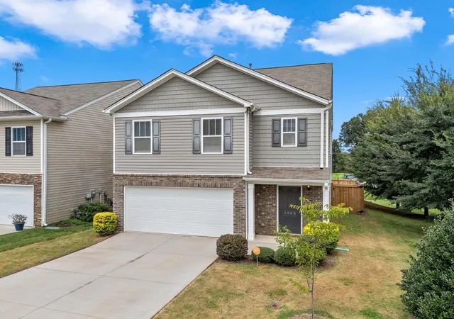 Photo 5 of Single family home for sale at 1008 Summerlin Trl, Duncan, SC 29334 | MLS# SPN340994 | Listing updated on 2026-08-29
