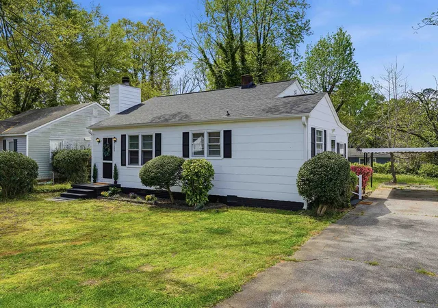 Photo 2 of Single family home for sale at 105 Tyler Ct, Spartanburg, SC 29301 | MLS# SPN341006 | Listing updated on 2026-08-28