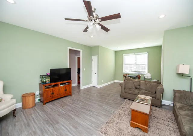 3rd image of 303 Saluda St, Belton, SC 29627 | MLS# SPN341021