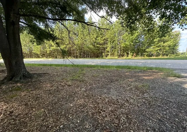 Photo 3 of Sale Pending at 2141 E Georgia Rd, Woodruff, SC 29388 | MLS# SPN341027 | Listing updated on 2026-10-09