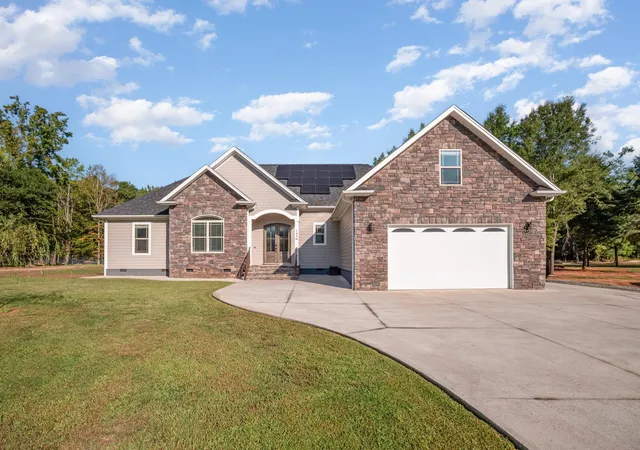 Photo 3 of Single family home for sale at 1430 John Dodd Rd, Spartanburg, SC 29303 | MLS# SPN341047 | Listing updated on 2026-08-29