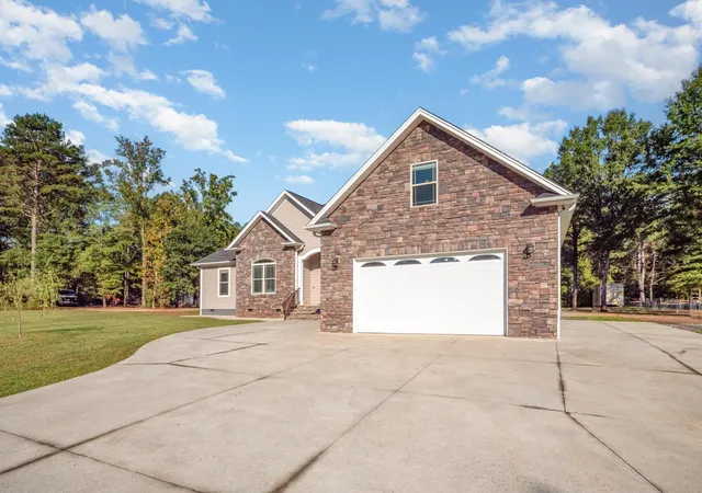 Photo 3 of Single family home for sale at 1430 John Dodd Rd, Spartanburg, SC 29303 | MLS# SPN341047 | Listing updated on 2026-08-29