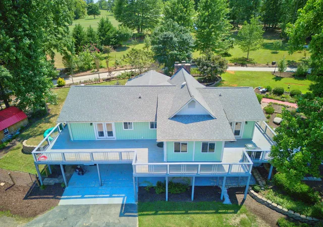 Photo 2 of Single family home for sale at 300 Chastain Hill Rd, Taylors, SC 29687 | MLS# SPN341058 | Listing updated on 2026-09-03