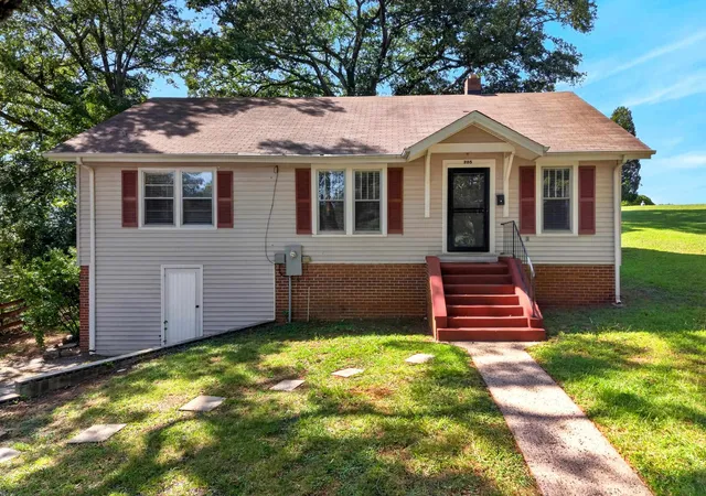 Photo 1 of Sale Pending at 205 Lansdell Dr, Gaffney, SC 29340 | MLS# SPN341065 | Listing updated on 2026-09-01