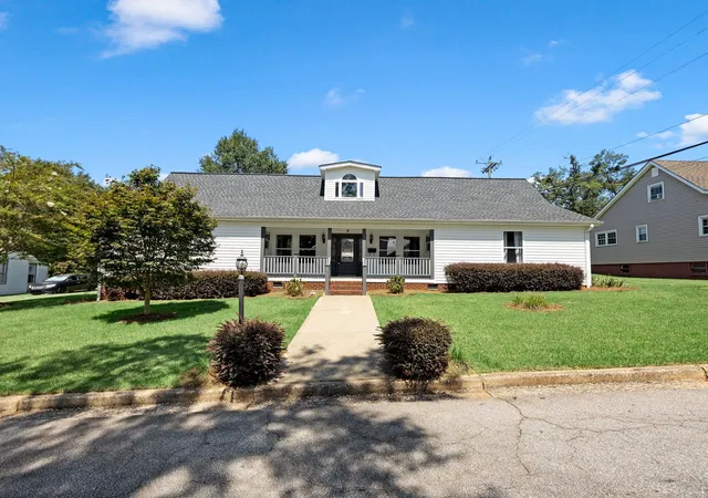 Photo 2 of Single family home for sale at 9 C St, Inman, SC 29349 | MLS# SPN341086 | Listing updated on 2026-09-02