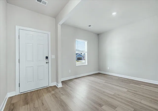 Photo 4 of Single family home for sale at 126 Gibbon Wy, Gray Court, SC 29645 | MLS# SPN341090 | Listing updated on 2026-10-08