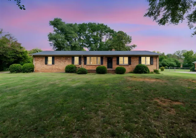 Single family home for sale at 105 Thunderbird Pl, Spartanburg, SC 29307 | MLS# SPN341092