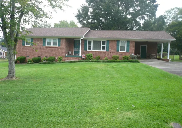 Photo 1 of Sale Pending at 207 Ferndale Dr, Boiling Springs, SC 29316 | MLS# SPN341105 | Listing updated on 2026-09-01