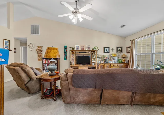 Photo 5 of Single family home for sale at 207 Gibbs Rd, Wellford, SC 29385 | MLS# SPN341120 | Listing updated on 2026-09-03
