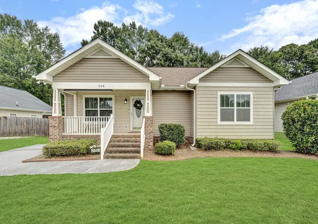 Photo 1 of Single family home for sale at 608 Ruddy Creek Cir, Greer, SC 29651 | MLS# SPN341122 | Listing updated on 2026-08-30