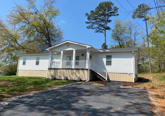 Photo 1 of Manufactured home for sale at 521 Park St, Inman, SC 29349 | MLS# SPN341124 | Listing updated on 2026-08-30