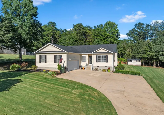Photo 1 of Single family home for sale at 213 Anchors Away Dr, Inman, SC 29349 | MLS# SPN341145 | Listing updated on 2026-09-02