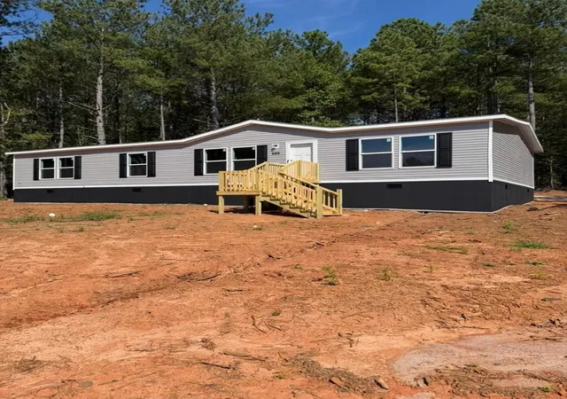 Photo 3 of Manufactured home for sale at 289 Frye Rd, Gaffney, SC 29340 | MLS# SPN341157 | Listing updated on 2026-10-09