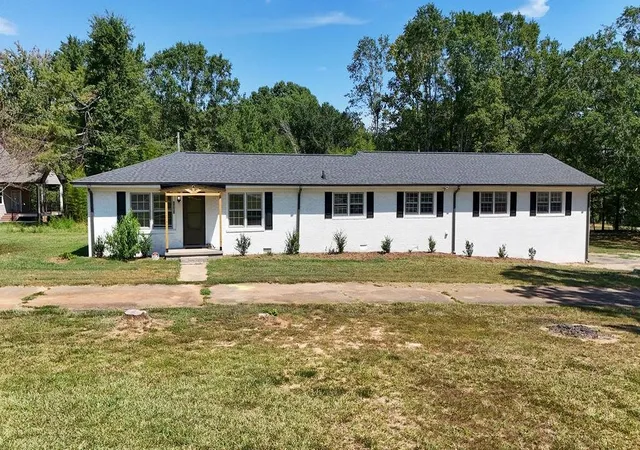 Photo 2 of Sale Pending at 1407 Casey Creek Rd, Chesnee, SC 29323 | MLS# SPN341169 | Listing updated on 2026-10-16