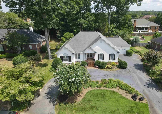 Photo 3 of Single family home for sale at 104 N Carleila Lake Way, Spartanburg, SC 29307 | MLS# SPN341216 | Listing updated on 2026-09-02