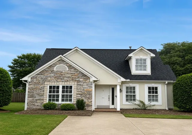 Photo 1 of Single family home for sale at 83 Arbours W Ln, Moore, SC 29369 | MLS# SPN341217 | Listing updated on 2026-09-02