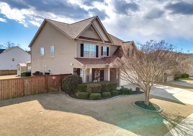 Photo 2 of Single family home for sale at 450 Bucklebury Rd, Greer, SC 29651 | MLS# SPN341228 | Listing updated on 2026-09-03
