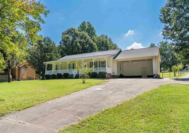 Photo 2 of Single family home for sale at 290 Cedar Cyn Dr, Spartanburg, SC 29307 | MLS# SPN341263 | Listing updated on 2026-09-03