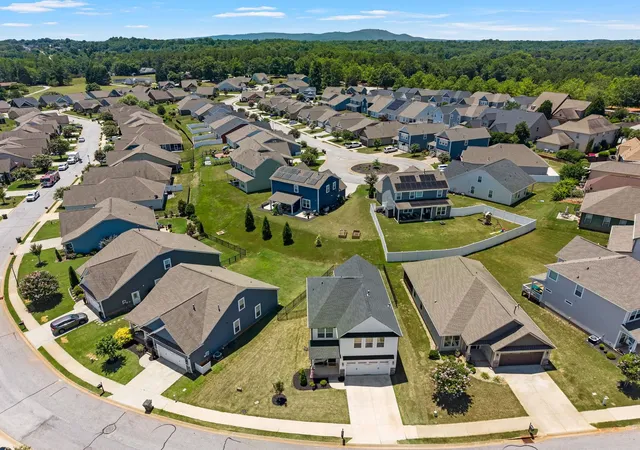 Photo 2 of Single family home for sale at 148 Bur Oak Dr, Taylors, SC 29687 | MLS# SPN341268 | Listing updated on 2026-09-04