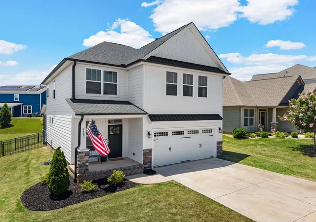Photo 3 of Single family home for sale at 148 Bur Oak Dr, Taylors, SC 29687 | MLS# SPN341268 | Listing updated on 2026-09-04