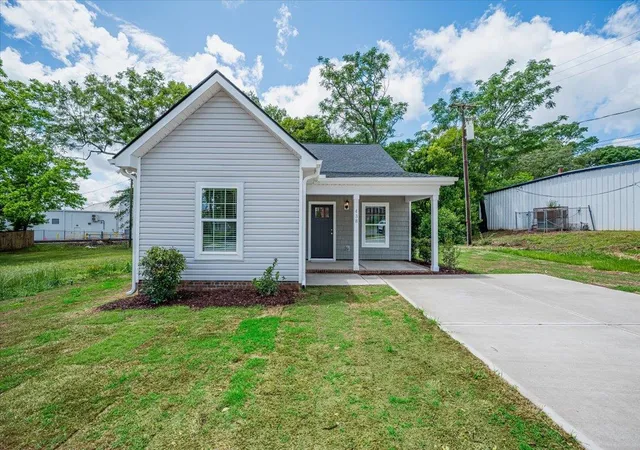 Photo 1 of Single family home for sale at 438 N Forest St, Spartanburg, SC 29303 | MLS# SPN341271 | Listing updated on 2026-09-04