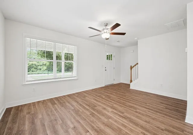 Photo 4 of Single family home for sale at 672 Saxon Ave, Spartanburg, SC 29301 | MLS# SPN341273 | Listing updated on 2026-09-04