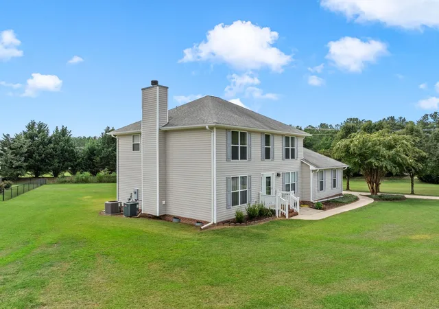 Photo 4 of Single family home for sale at 104 Bermuda Ln, Inman, SC 29349 | MLS# SPN341277 | Listing updated on 2026-09-10