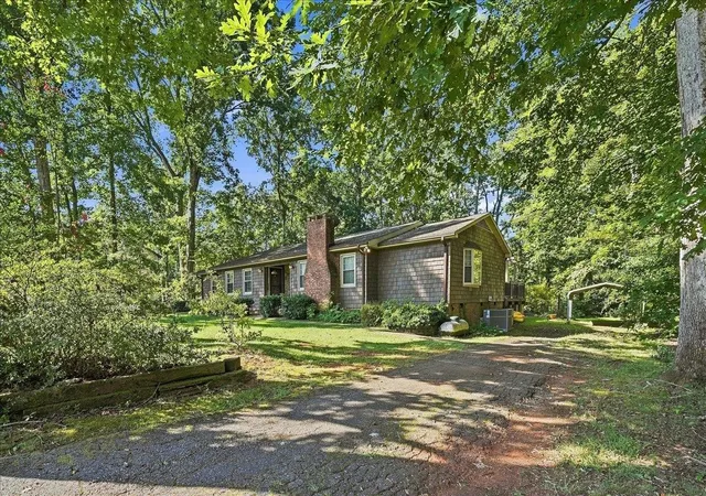 Photo 2 of Sale Pending at 37 Wedgefield Dr, Boiling Springs, SC 29316 | MLS# SPN341309 | Listing updated on 2026-09-24