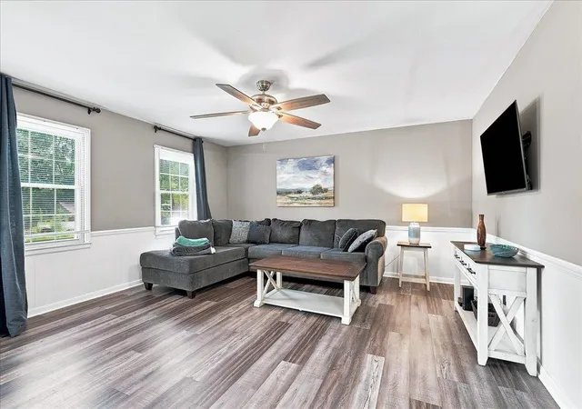 Photo 4 of Sale Pending at 37 Wedgefield Dr, Boiling Springs, SC 29316 | MLS# SPN341309 | Listing updated on 2026-09-24